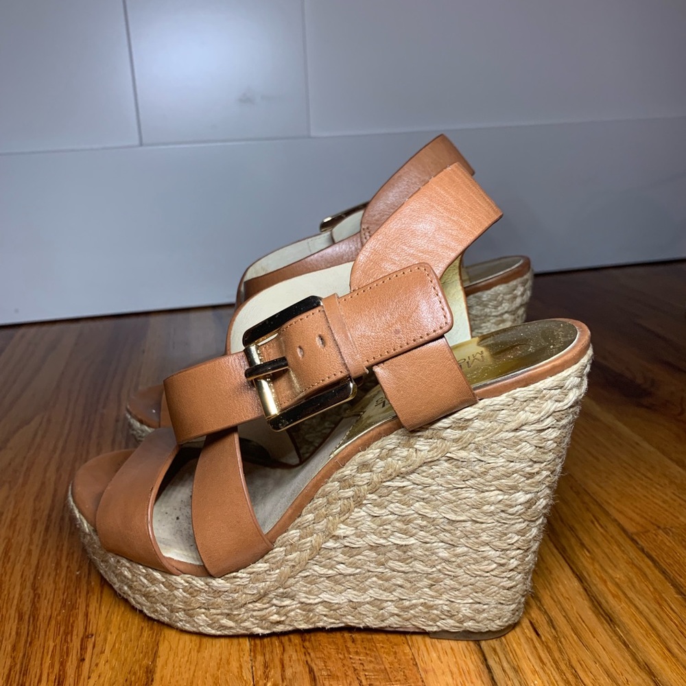 luggage giovanna wedge